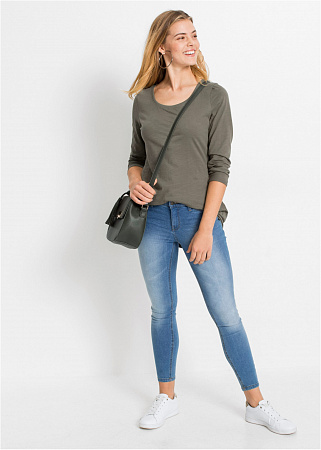 Удлиненная футболка Удлиненная футболка