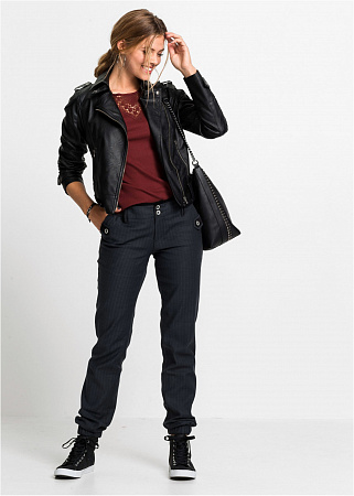 Футболка с кружевом Футболка с кружевом