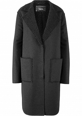 Лёгкое пальто с английским воротником Лёгкое пальто с английским воротником