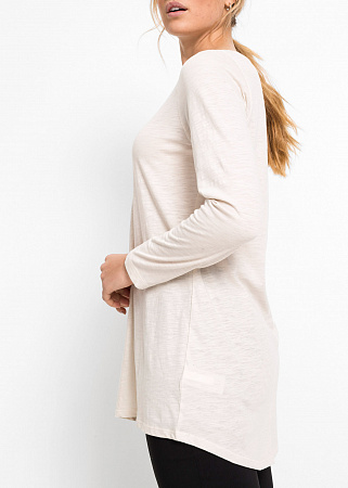 Удлиненная футболка Удлиненная футболка