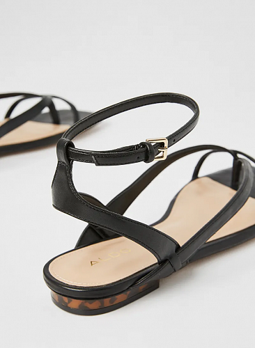 Сандалии Сандалии